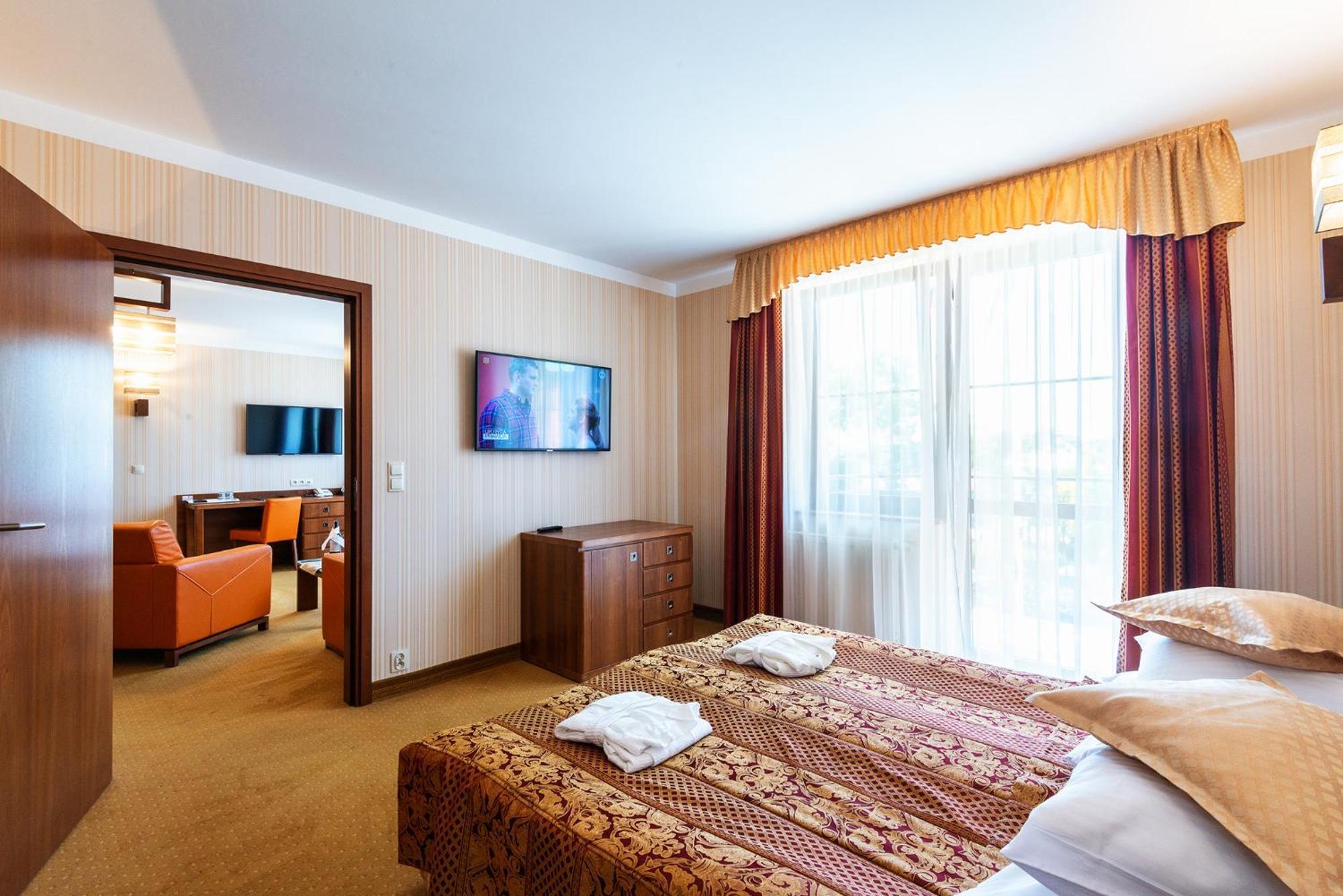 Dworek Morski Spa & Wellness Mielno  Bagian luar foto