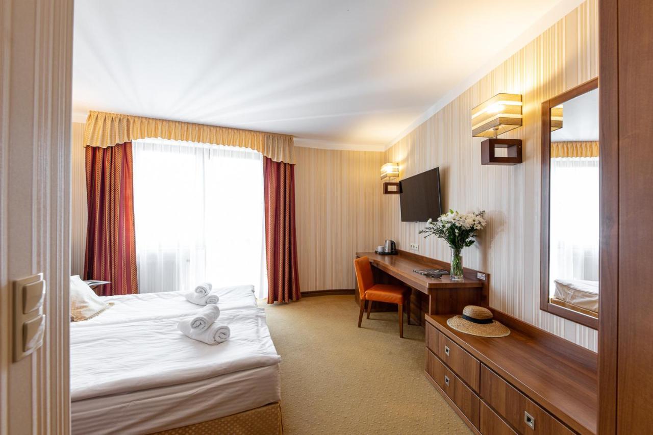 Dworek Morski Spa & Wellness Mielno  Bagian luar foto